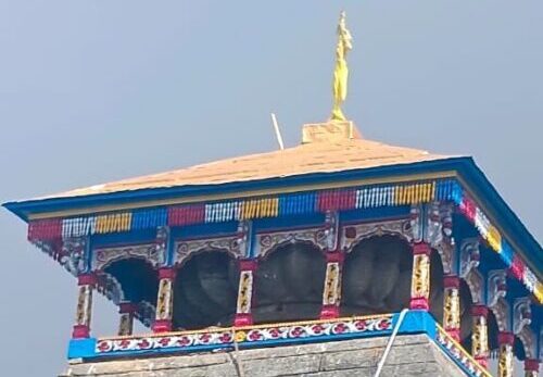 बर्फवारी के बीच तृतीय केदार श्री तुंगनाथ मंदिर कलश स्थापना तथा छतरी जीर्णोद्धार का कार्य हुआ संपन्न