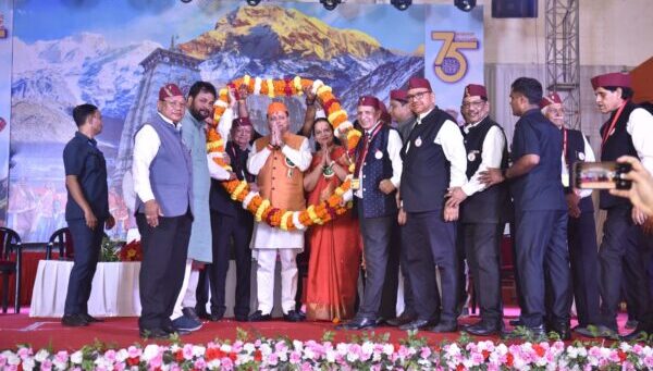 मुख्यमंत्री पुष्कर सिंह धामी ने लखनऊ में किया उत्तराखंड महोत्सव का शुभारंभ