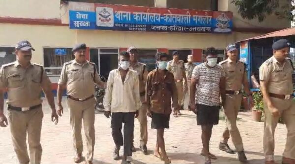 कोतवाली मंगलौर पुलिस ने थीथकी निवासी 03 मोटरसाइकिल चोरो को किया गिरफ्तार, 04 बाइक बरामद, ASI नरेंद्र राठी ने निभाई अहम भूमिका