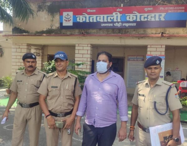 पुलिस ने मजदूरों से धोखाधड़ी करने वाले फैक्ट्री के मालिक को मेरठ से किया गिरफ्तार