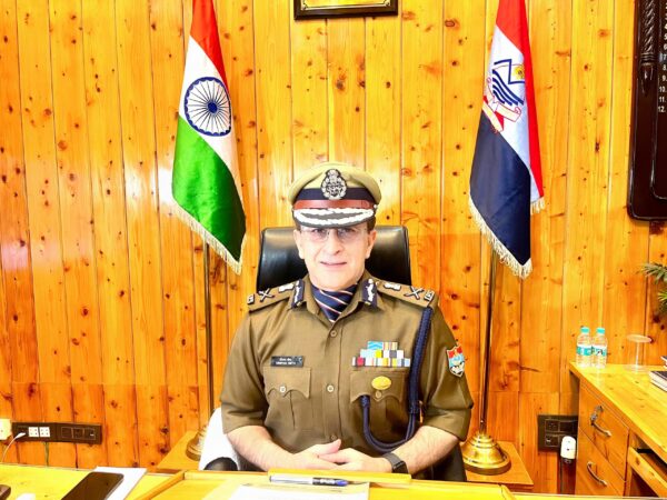 उत्तराखण्ड पुलिस के नवनियुक्त डीजीपी दीपम सेठ ने किया पदभार ग्रहण, बतायी प्राथमिकता