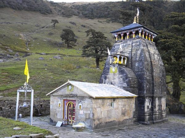 श्री मद्महेश्वर मंदिर के 20 नवंबर को बंद होंगे कपाट, विभिन्न गांवों में प्रस्थान करते हुए ओंकारेश्वर मंदिर में पहुंचेगी उत्सव डोली