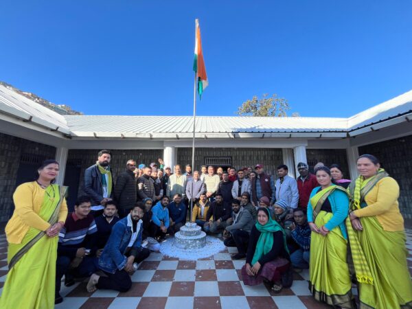 श्री बदरीनाथ – केदारनाथ मंदिर समिति ने धूमधाम से मनाया 76 वां गणतंत्र दिवस