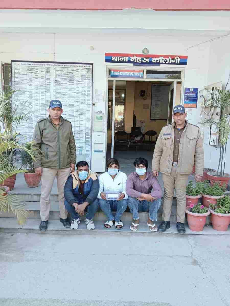 दिल्ली के शातिर ब्लैकमेलर आये दून पुलिस की गिरफ्त में, महिला को कर रहे थे ब्लैकमेल