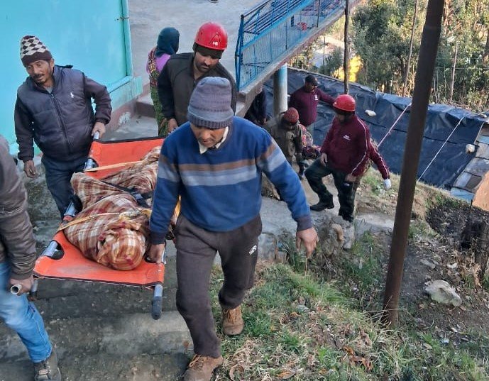 बिजली के शॉर्ट सर्किट से लगी आग, दादी पौते की मौत