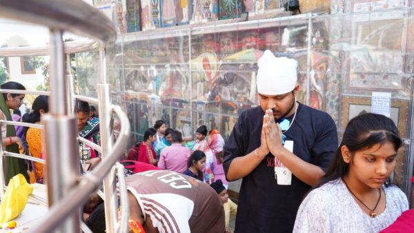 श्री झण्डे जी पर दर्शन मनौतियों के लिए अब लगा दूनवासियों का तांता, देहरादून व आसपास के क्षेत्रों से भारी संख्या में माथा टेकने पहुंच रहे श्रद्धालु