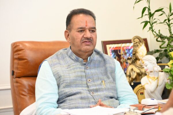 कृषि मंत्री गणेश जोशी ने राजकीय उद्यान चौबटिया में पर्यटकों की आवाजाही में आ रही बाधाओं का तत्काल लिया संज्ञान, नई व्यवस्थाएँ की लागू