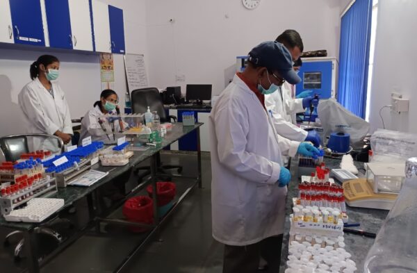 चार धाम यात्रा के लिए चुस्त पशुपालन विभाग, श्रीनगर स्थित रोग अनुसंधान केंद्र में रोजाना हो रही नमूनों की जांच