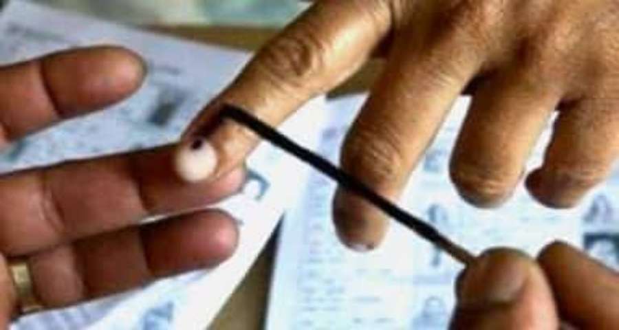 उत्तराखंड : मैदान के 4 जिलों पर पहाड़ के 9 जिलों का भार, खिसक जाएगी पहाड़ की राजनितिक जमीन!